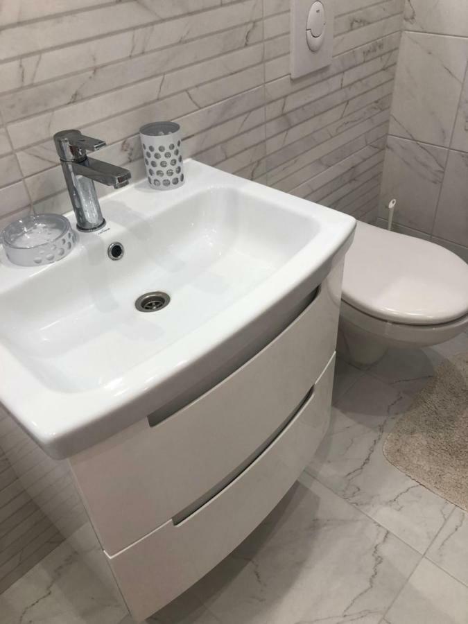 New Appartment In Yuzhny 유즈네 외부 사진